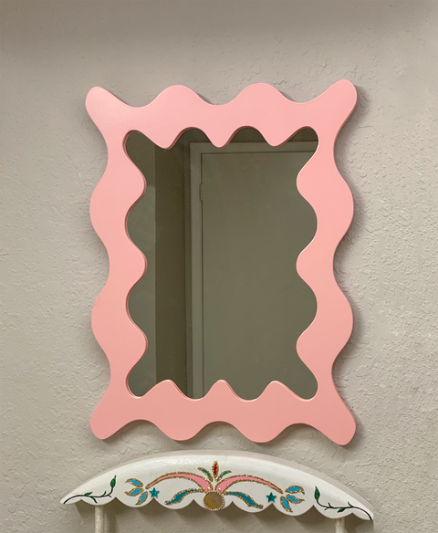 Curvy Mini Wavy Mirror