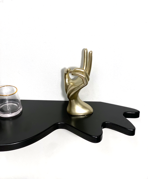 Lilith curvy shelf