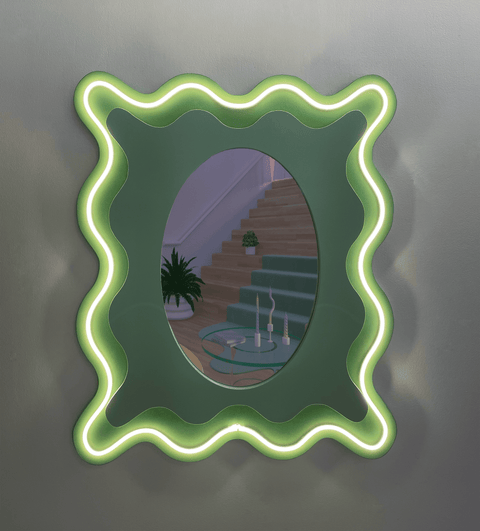 Curvy Betty, Wavy mirror