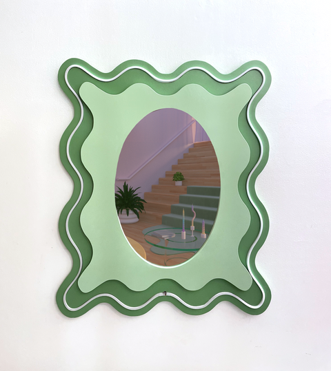 Curvy Betty, Wavy mirror